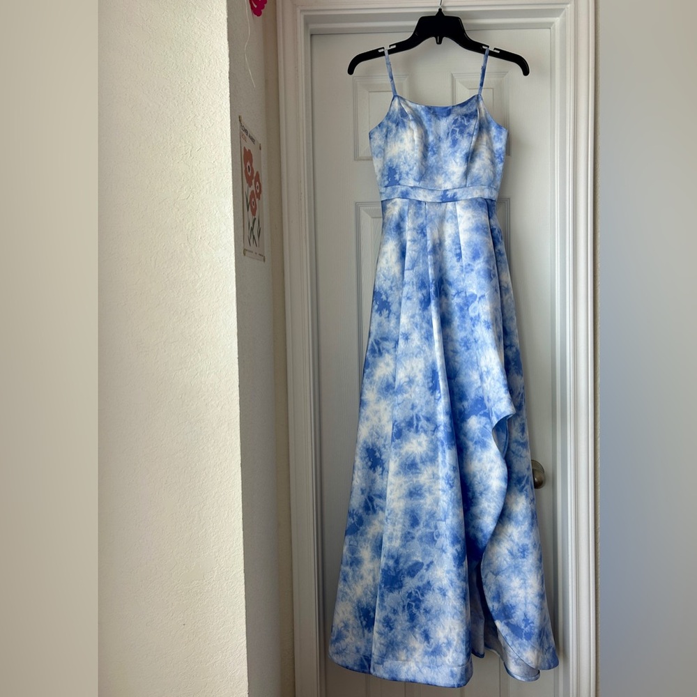 SEQUIN HEARTS | blue and white marbled, sky colored | homecoming / prom dress